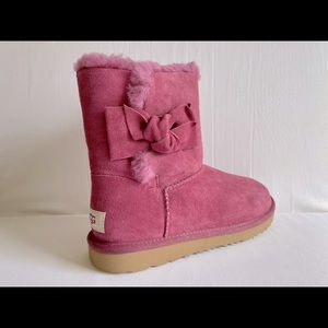 UGG Kids Daelynn Magenta Bow Boots. NWT